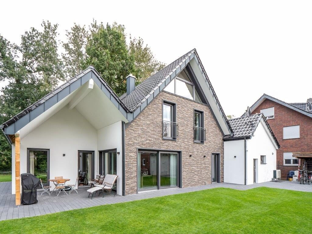 Schlüsselfertig gebautes Einfamilienhaus von Wegner Haus in Paderborn-Sande